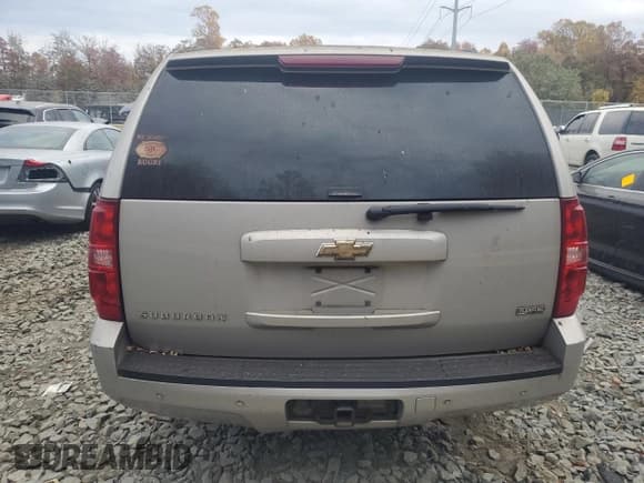 ✅ 2007 Chevrolet Suburban LT • VIN: 1GNFK163X7J347732 • Lot: 78811884. Wystawiony na Copart z przebiegiem 260 651 mil. Bezpłatny archiwum sprzedaży aukcyjnych z USA i szczegółowy raport historii pojazdu na DreamBid. Zdjęcie 6.