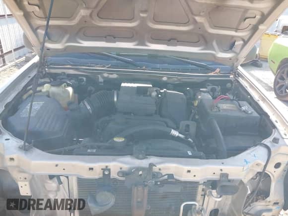 2006 Chevrolet Colorado 2LT with VIN 1GCDT136X68221789, listed as a IAAI auction lot 42041440 with 216,625 mi miles and . Bid and sale history available at DreamBid. Image 10.