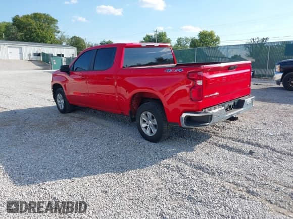 ✅ 2022 Chevrolet Silverado 1500 LT • VIN: 3GCUYDED5NG124359 • Лот: 43214264. Опубликован ранее на IAAI с пробегом 81 265 миль. Бесплатный доступ к архиву аукционных продаж из США и подробный отчёт об истории автомобиля на DreamBid. Изображение 3.