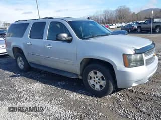 ✅ 2013 Chevrolet Suburban LS • VIN: 1GNSKHE72DR173647 • Lot: 43905237. Listed on IAAI with 244,764 mi. Free auction sales archive from the USA and detailed vehicle history report at DreamBid. Image 1.