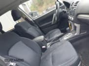 ✅ 2016 Subaru Forester Premium • VIN: JF2SJADCXGH416389 • Lot: 43611691. Wystawiony na IAAI z przebiegiem 251 875 mil. Bezpłatny archiwum sprzedaży aukcyjnych z USA i szczegółowy raport historii pojazdu na DreamBid. Zdjęcie 5.