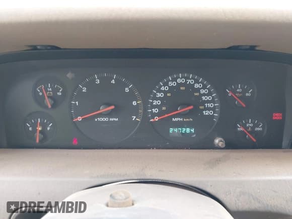 ✅ 2001 Jeep Grand Cherokee Laredo • VIN: 1J4GX48S61C623687 • Lot: 41957295. Wystawiony na IAAI z przebiegiem 247 284 mil. Bezpłatny archiwum sprzedaży aukcyjnych z USA i szczegółowy raport historii pojazdu na DreamBid. Zdjęcie 7.