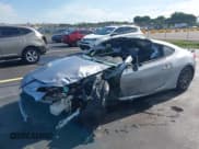 ✅ 2020 Subaru BRZ Limited • VIN: JF1ZCAC12L9702237 • Lot: 42743027. Wystawiony na IAAI z przebiegiem 62 616 mil. Bezpłatny archiwum sprzedaży aukcyjnych z USA i szczegółowy raport historii pojazdu na DreamBid. Zdjęcie 17.