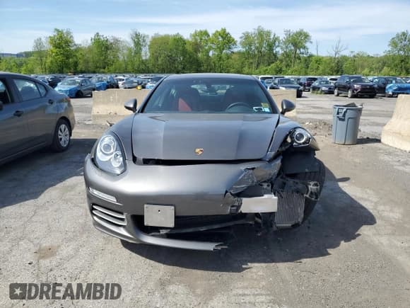 ✅ 2014 Porsche Panamera S • VIN: WP0AB2A75EL056074 • Lot: 56334745. Wystawiony na Copart z przebiegiem 72 923 mil. Bezpłatny archiwum sprzedaży aukcyjnych z USA i szczegółowy raport historii pojazdu na DreamBid. Zdjęcie 5.