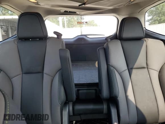 ✅ 2024 Subaru Ascent Onyx • VIN: 4S4WMAHD2R3429823 • Lot: 67525595. Listed on Copart with 30,117 mi. Free auction sales archive from the USA and detailed vehicle history report at DreamBid. Image 10.