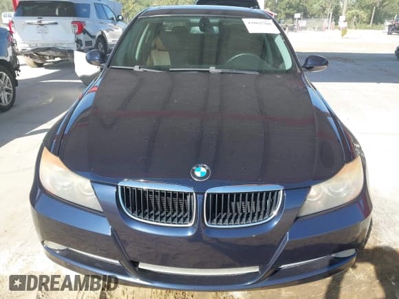 ✅ 2008 BMW 3 Series 328i • VIN: WBAVA37558NL53576 • Lot: 43862760. Listed on IAAI with 204,913 mi. Free auction sales archive from the USA and detailed vehicle history report at DreamBid. Image 6.