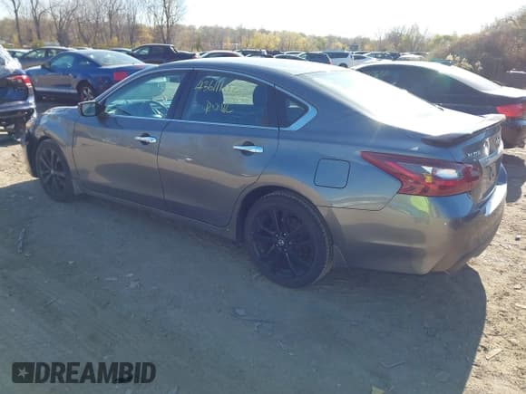 ✅ 2017 Nissan Altima SR • VIN: 1N4AL3AP3HC184343 • Lot: 43611102. Wystawiony na IAAI z przebiegiem 127 283 mil. Bezpłatny archiwum sprzedaży aukcyjnych z USA i szczegółowy raport historii pojazdu na DreamBid. Zdjęcie 3.