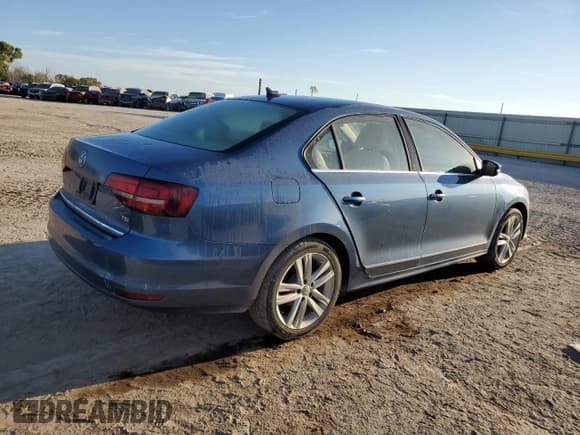 ✅ 2017 Volkswagen Jetta SEL • VIN: 3VWL17AJ2HM203228 • Lot: 81230695. Listed on Copart with 54,631 mi. Free auction sales archive from the USA and detailed vehicle history report at DreamBid. Image 3.
