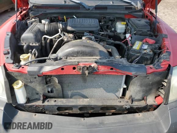 2005 Dodge Dakota ST z VIN 1D7HE22K85S241322, wystawiony jako Copart lot #69746814 z przebiegiem 133 737 mil mil oraz Czysty tytuł • Clean title. Historia ofert i sprzedaży dostępna na DreamBid. Obrazek 11.