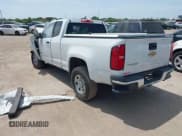 ✅ 2019 Chevrolet Colorado 2WD Work Truck • VIN: 1GCHSBEA4K1148157 • Lot: 42876798. Wystawiony na IAAI z przebiegiem 116 815 mil. Bezpłatny archiwum sprzedaży aukcyjnych z USA i szczegółowy raport historii pojazdu na DreamBid. Zdjęcie 3.