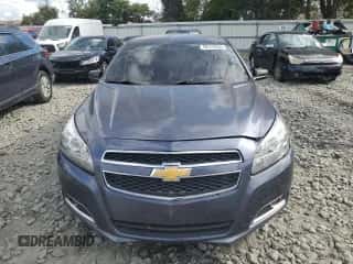 2013 Chevrolet Malibu LS z VIN 1G11B5SA0DF340424, wystawiony jako Copart lot #82332635 z przebiegiem 157 507 mil mil oraz Czysty tytuł • Clean title. Historia ofert i sprzedaży dostępna na DreamBid. Obrazek 5.