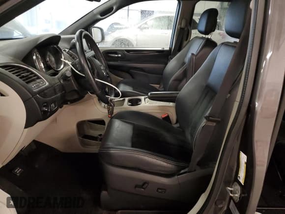 ✅ 2017 Dodge Grand Caravan SXT • VIN: 2C4RDGCG9HR678504 • Lot: 82409785. Wystawiony na Copart z przebiegiem 111 428 mil. Bezpłatny archiwum sprzedaży aukcyjnych z USA i szczegółowy raport historii pojazdu na DreamBid. Zdjęcie 7.