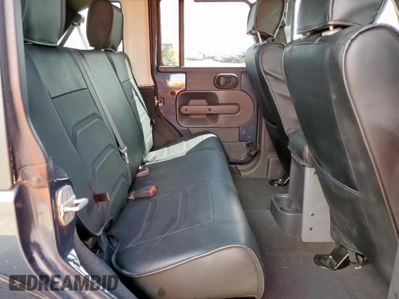 ✅ 2008 Jeep Wrangler Unlimited Sahara • VIN: 1J4GA59108L527724 • Lot: 80374475. Listed on Copart with 178,538 mi. Free auction sales archive from the USA and detailed vehicle history report at DreamBid. Image 10.