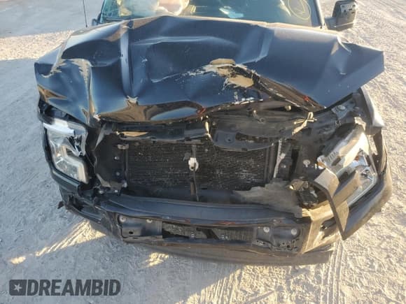 ✅ 2017 Ford F-150 XLT • VIN: 1FTEW1CF2HKC33811 • Лот: 92847695. Опубликован ранее на Copart с пробегом Не указан. Бесплатный доступ к архиву аукционных продаж из США и подробный отчёт об истории автомобиля на DreamBid. Изображение 11.