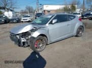 ✅ 2013 Hyundai Veloster Turbo • VIN: KMHTC6AE5DU112790 • Lot: 39890309. Wystawiony na IAAI z przebiegiem 138 626 mil. Bezpłatny archiwum sprzedaży aukcyjnych z USA i szczegółowy raport historii pojazdu na DreamBid. Zdjęcie 2.