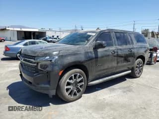 ✅ 2022 Chevrolet Suburban RST • VIN: 1GNSCEKD7NR176874 • Lot: 67539544. Wystawiony na Copart z przebiegiem 73 624 mil. Bezpłatny archiwum sprzedaży aukcyjnych z USA i szczegółowy raport historii pojazdu na DreamBid. Zdjęcie 1.