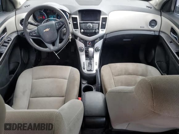 ✅ 2015 Chevrolet Cruze LT • VIN: 1G1PC5SB1F7161953 • Лот: 85519735. Опубликован ранее на Copart с пробегом 160 009 миль. Бесплатный доступ к архиву аукционных продаж из США и подробный отчёт об истории автомобиля на DreamBid. Изображение 8.