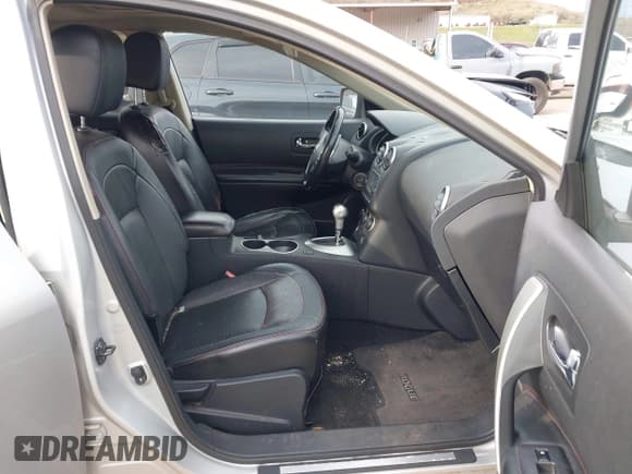 ✅ 2011 Nissan Rogue S • VIN: JN8AS5MV9BW292995 • Lot: 43616518. Listed on IAAI with 149,879 mi. Free auction sales archive from the USA and detailed vehicle history report at DreamBid. Image 5.