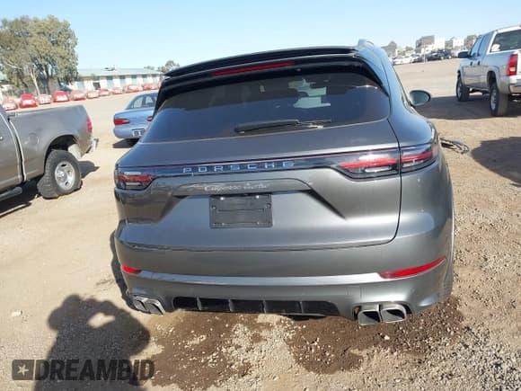 ✅ 2023 Porsche Cayenne Turbo • VIN: WP1AF2AY9PDA20588 • Lot: 41380763. Listed on IAAI with 10,787 mi. Free auction sales archive from the USA and detailed vehicle history report at DreamBid. Image 16.