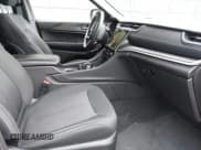 ✅ 2024 Jeep Grand Cherokee Altitude • VIN: 1C4RJKAGXR8618842 • Lot: 43515092. Wystawiony na IAAI z przebiegiem 7 546 mil. Bezpłatny archiwum sprzedaży aukcyjnych z USA i szczegółowy raport historii pojazdu na DreamBid. Zdjęcie 5.