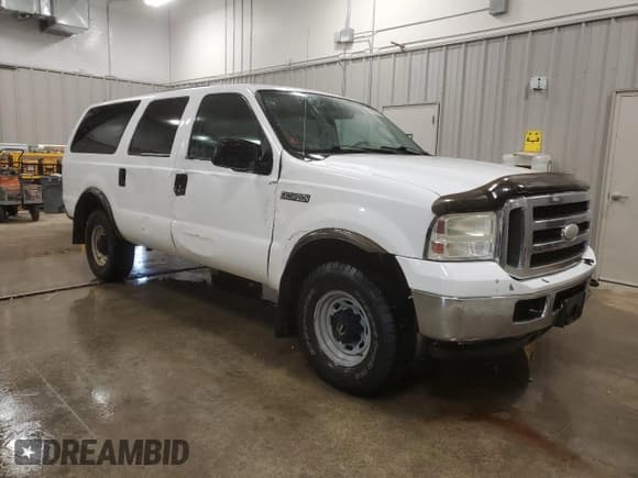✅ 2005 Ford Excursion Special Serv • VIN: 1FMNU41S05EC25090 • Лот: 80692614. Опубликован ранее на Copart с пробегом 221 463 миль. Бесплатный доступ к архиву аукционных продаж из США и подробный отчёт об истории автомобиля на DreamBid. Изображение 4.