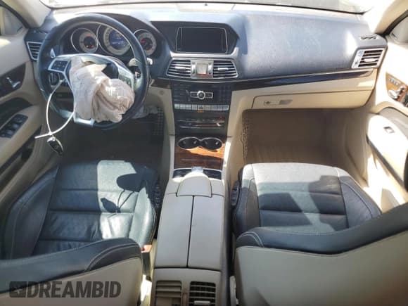 ✅ 2015 Mercedes-Benz E 400 • VIN: WDDKK6FF4FF300928 • Lot: 53260175. Listed on Copart with 65,194 mi. Free auction sales archive from the USA and detailed vehicle history report at DreamBid. Image 8.