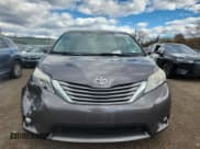 ✅ 2012 Toyota Sienna XLE • VIN: 5TDDK3DC4CS044070 • Лот: 91454905. Опубликован ранее на Copart с пробегом 203 802 миль. Бесплатный доступ к архиву аукционных продаж из США и подробный отчёт об истории автомобиля на DreamBid. Изображение 5.