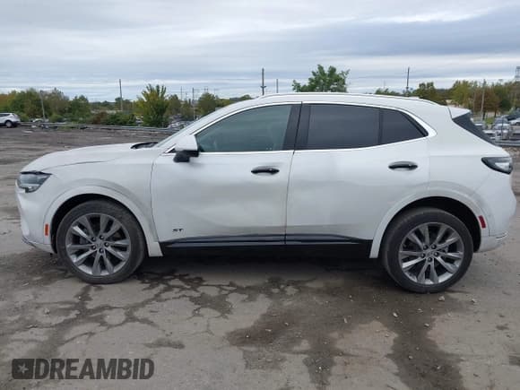 ✅ 2022 Buick Envision Avenir • VIN: LRBFZSR48ND015376 • Лот: 43404063. Опубликован ранее на IAAI с пробегом 12 304 миль. Бесплатный доступ к архиву аукционных продаж из США и подробный отчёт об истории автомобиля на DreamBid. Изображение 14.