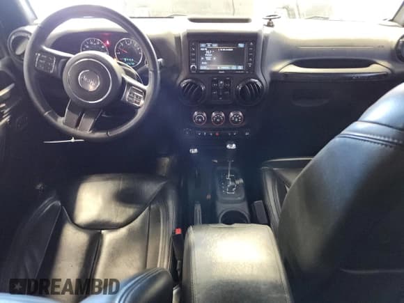 ✅ 2017 Jeep Wrangler Unlimited Sahara • VIN: 1C4BJWEG1HL625158 • Lot: 84370725. Wystawiony na Copart z przebiegiem 87 578 mil. Bezpłatny archiwum sprzedaży aukcyjnych z USA i szczegółowy raport historii pojazdu na DreamBid. Zdjęcie 8.