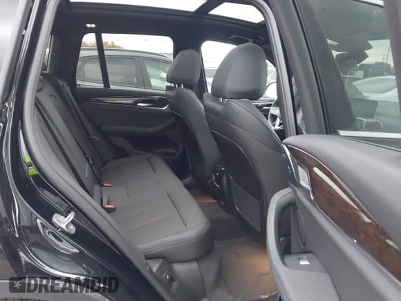 ✅ 2021 BMW X3 xDrive30i • VIN: 5UXTY5C02M9G20365 • Lot: 43578182. Wystawiony na IAAI z przebiegiem 87 337 mil. Bezpłatny archiwum sprzedaży aukcyjnych z USA i szczegółowy raport historii pojazdu na DreamBid. Zdjęcie 8.