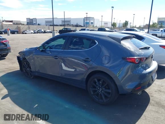 ✅ 2024 Mazda 3 S Carbon Edition • VIN: JM1BPBLM2R1656559 • Лот: 41598373. Опубликован ранее на IAAI с пробегом 10 847 миль. Бесплатный доступ к архиву аукционных продаж из США и подробный отчёт об истории автомобиля на DreamBid. Изображение 15.