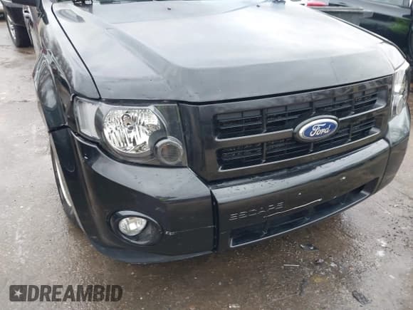 ✅ 2011 Ford Escape XLT • VIN: 1FMCU9DG7BKB03271 • Лот: 41711731. Опубликован ранее на IAAI с пробегом 139 135 миль. Бесплатный доступ к архиву аукционных продаж из США и подробный отчёт об истории автомобиля на DreamBid. Изображение 6.