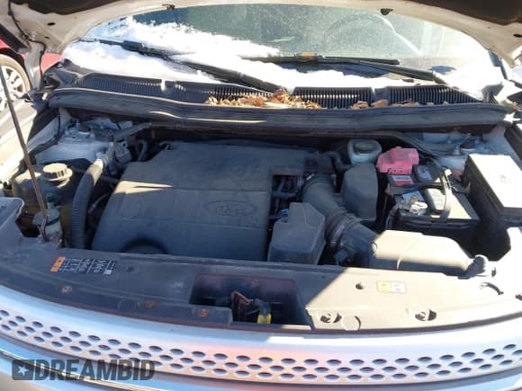 ✅ 2015 Ford Explorer XLT • VIN: 1FM5K8D80FGC32446 • Lot: 41379268. Wystawiony na IAAI z przebiegiem 168 191 mil. Bezpłatny archiwum sprzedaży aukcyjnych z USA i szczegółowy raport historii pojazdu na DreamBid. Zdjęcie 10.