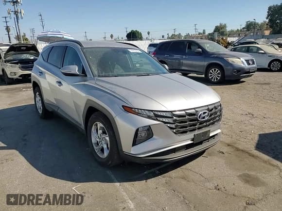 ✅ 2022 Hyundai Tucson SEL • VIN: 5NMJB3AE1NH099428 • Lot: 74963464. Wystawiony na Copart z przebiegiem 29 037 mil. Bezpłatny archiwum sprzedaży aukcyjnych z USA i szczegółowy raport historii pojazdu na DreamBid. Zdjęcie 12.