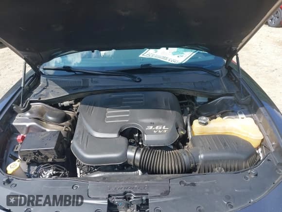 ✅ 2018 Dodge Charger GT • VIN: 2C3CDXJG5JH198601 • Lot: 42681905. Wystawiony na IAAI z przebiegiem 90 445 mil. Bezpłatny archiwum sprzedaży aukcyjnych z USA i szczegółowy raport historii pojazdu na DreamBid. Zdjęcie 10.