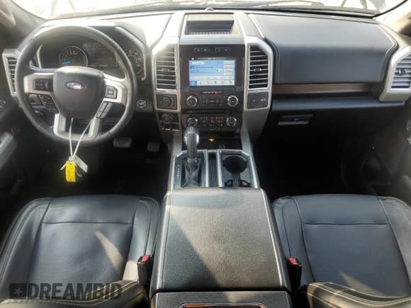 ✅ 2016 Ford F-150 XLT • VIN: 1FTEX1EP5GKD14125 • Lot: 86628675. Listed on Copart with 214,839 mi. Free auction sales archive from the USA and detailed vehicle history report at DreamBid. Image 8.