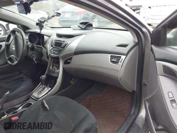 ✅ 2013 Hyundai Elantra Limited • VIN: 5NPDH4AE4DH357508 • Lot: 43769585. Listed on IAAI with 172,913 mi. Free auction sales archive from the USA and detailed vehicle history report at DreamBid. Image 5.