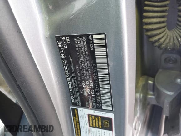 ✅ 2015 Mercedes-Benz C 300 • VIN: 55SWF4JBXFU095675 • Lot: 43588417. Wystawiony na IAAI z przebiegiem 135 875 mil. Bezpłatny archiwum sprzedaży aukcyjnych z USA i szczegółowy raport historii pojazdu na DreamBid. Zdjęcie 9.