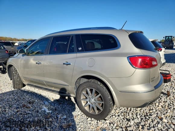 ✅ 2015 Buick Enclave Leather • VIN: 5GAKRBKD5FJ321482 • Лот: 82665715. Опубликован ранее на Copart с пробегом 136 962 миль. Бесплатный доступ к архиву аукционных продаж из США и подробный отчёт об истории автомобиля на DreamBid. Изображение 2.