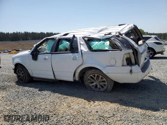 ✅ 2015 Ford Expedition XLT • VIN: 1FMJU1HT6FEF51313 • Lot: 53113265. Listed on Copart with Not provided. Free auction sales archive from the USA and detailed vehicle history report at DreamBid. Image 2.