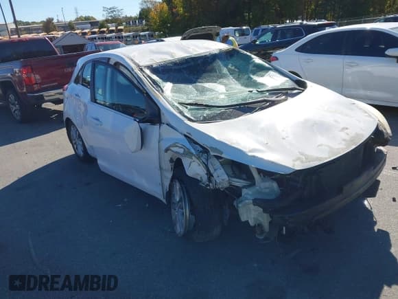 ✅ 2013 Hyundai Elantra • VIN: KMHD35LEXDU021381 • Lot: 43511559. Listed on IAAI with 137,729 mi. Free auction sales archive from the USA and detailed vehicle history report at DreamBid. Image 1.