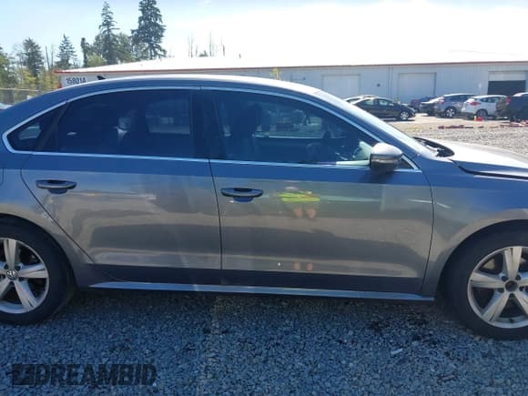✅ 2012 Volkswagen Passat SE • VIN: 1VWBN7A3XCC016248 • Lot: 42630358. Listed on IAAI with 227,528 mi. Free auction sales archive from the USA and detailed vehicle history report at DreamBid. Image 14.
