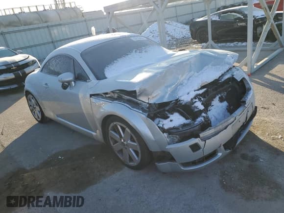 ✅ 2003 Audi TT • VIN: TRUWT28N231003094 • Lot: 83226404. Listed on Copart with 127,470 mi. Free auction sales archive from the USA and detailed vehicle history report at DreamBid. Image 4.