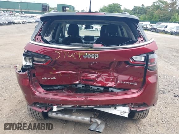 ✅ 2022 Jeep Compass Limited • VIN: 3C4NJDCB8NT170124 • Lot: 42885346. Listed on IAAI with 29,012 mi. Free auction sales archive from the USA and detailed vehicle history report at DreamBid. Image 6.