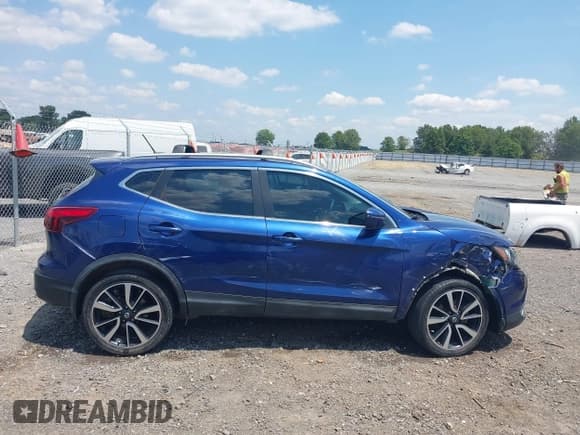 ✅ 2018 Nissan Rogue S • VIN: JN1BJ1CP8JW106394 • Lot: 42914902. Listed on IAAI with 92,105 mi. Free auction sales archive from the USA and detailed vehicle history report at DreamBid. Image 13.