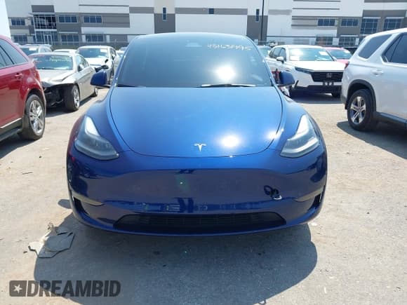✅ 2023 Tesla Model Y Long Range • VIN: 7SAYGAEE2PF969953 • Lot: 43163995. Listed on IAAI with 23,353 mi. Free auction sales archive from the USA and detailed vehicle history report at DreamBid. Image 12.