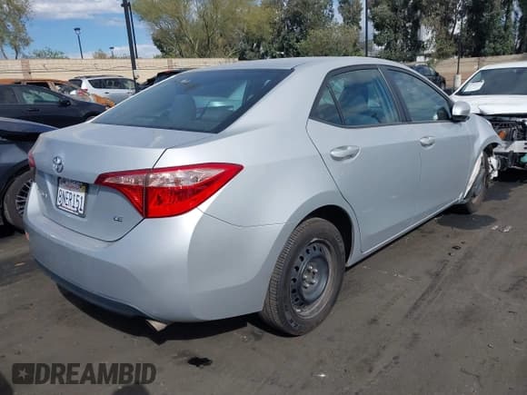 ✅ 2018 Toyota Corolla LE • VIN: 2T1BURHE3JC030201 • Lot: 43470481. Listed on IAAI with 102,535 mi. Free auction sales archive from the USA and detailed vehicle history report at DreamBid. Image 4.