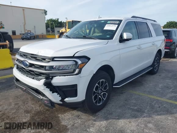 ✅ 2022 Ford Expedition Max XLT • VIN: 1FMJK1HT1NEA65870 • Lot: 43812979. Listed on IAAI with 54,263 mi. Free auction sales archive from the USA and detailed vehicle history report at DreamBid. Image 18.