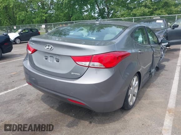 ✅ 2013 Hyundai Elantra GLS • VIN: 5NPDH4AE1DH273744 • Лот: 43091822. Опубликован ранее на IAAI с пробегом 124 883 миль. Бесплатный доступ к архиву аукционных продаж из США и подробный отчёт об истории автомобиля на DreamBid. Изображение 4.