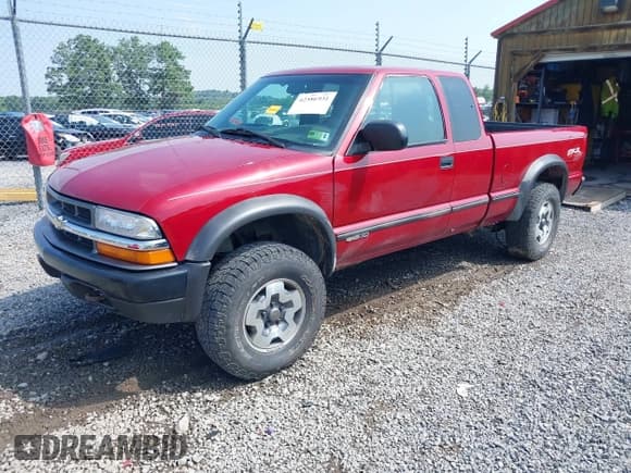 ✅ 2001 Chevrolet S-10 LS ZR2 • VIN: 1GCCT19W918111649 • Лот: 42586931. Опубликован ранее на IAAI с пробегом 143 305 миль. Бесплатный доступ к архиву аукционных продаж из США и подробный отчёт об истории автомобиля на DreamBid. Изображение 17.